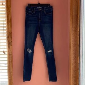 Hollister Ripped jeans